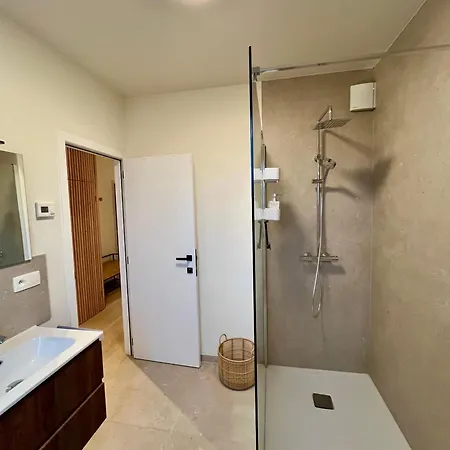 Apartment Skylodgenk Genk